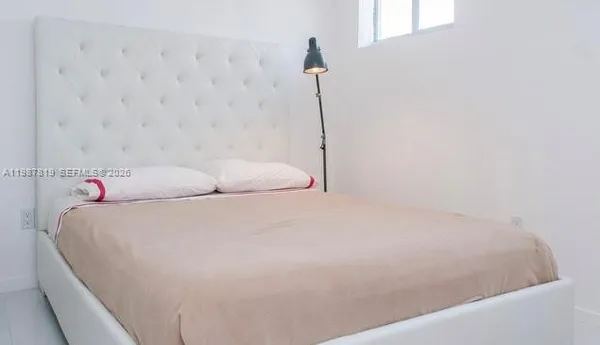 $1,950 | 801 15th Street, Unit 208, Miami Beach, FL 33139