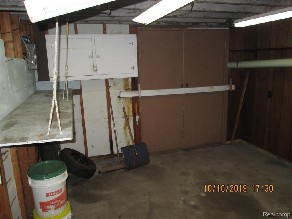 2485 Michigan Road Port Huron, MI 48060 - Photo 44 of 46
