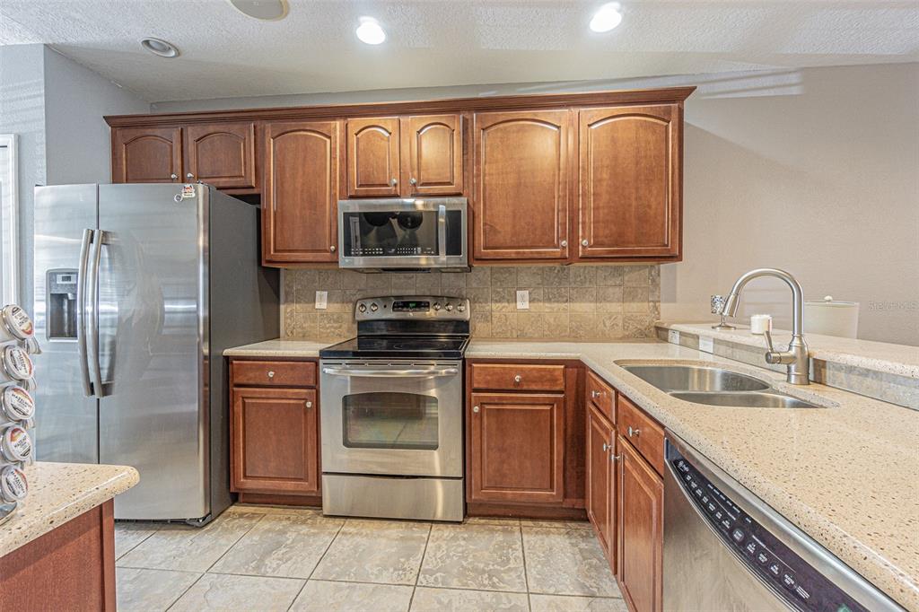 12323 Healey Summit Lane Riverview, FL 33579 - Photo 8 of 28