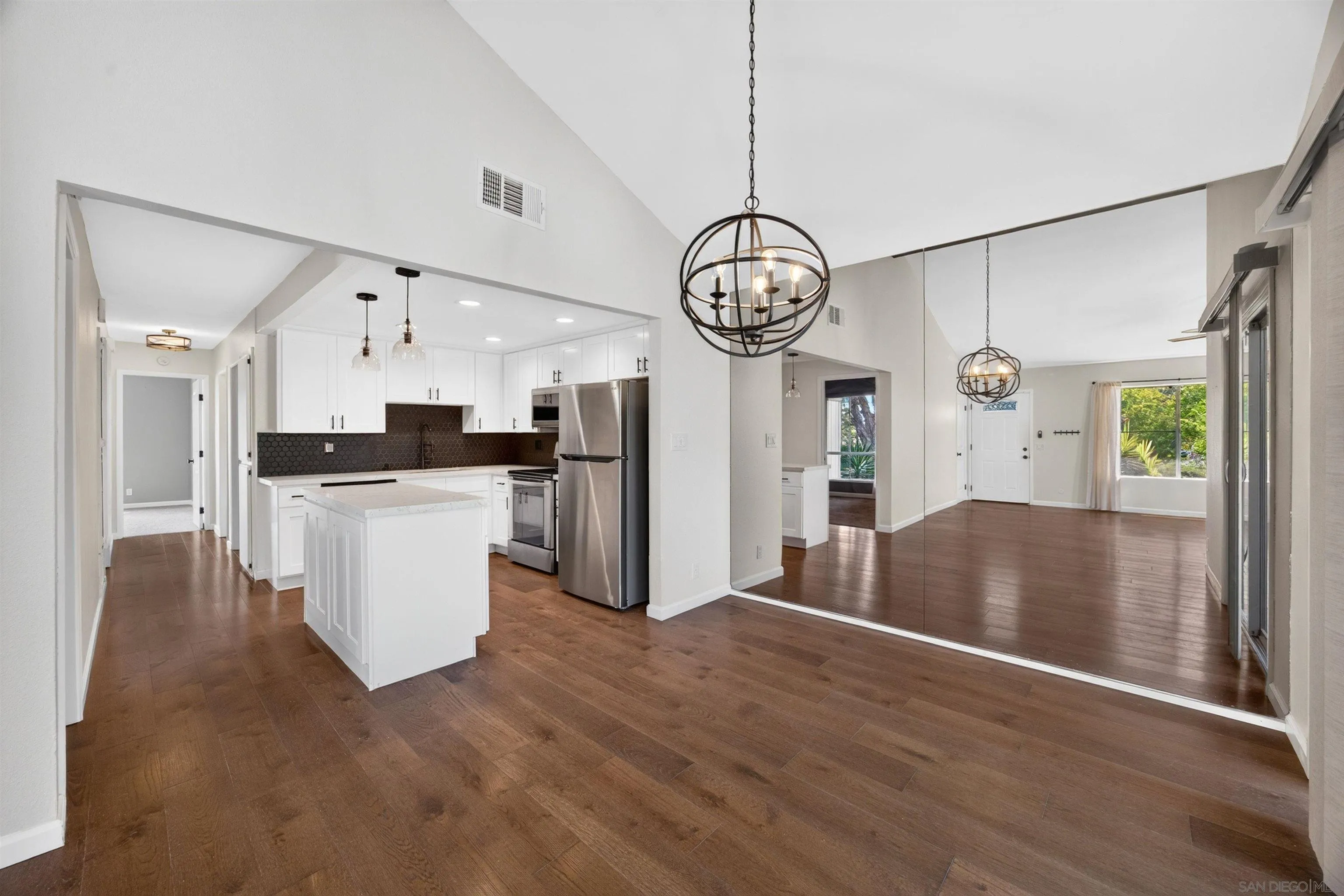 2207 Arborvitae Lane Spring Valley, CA 91977 - Photo 8 of 44