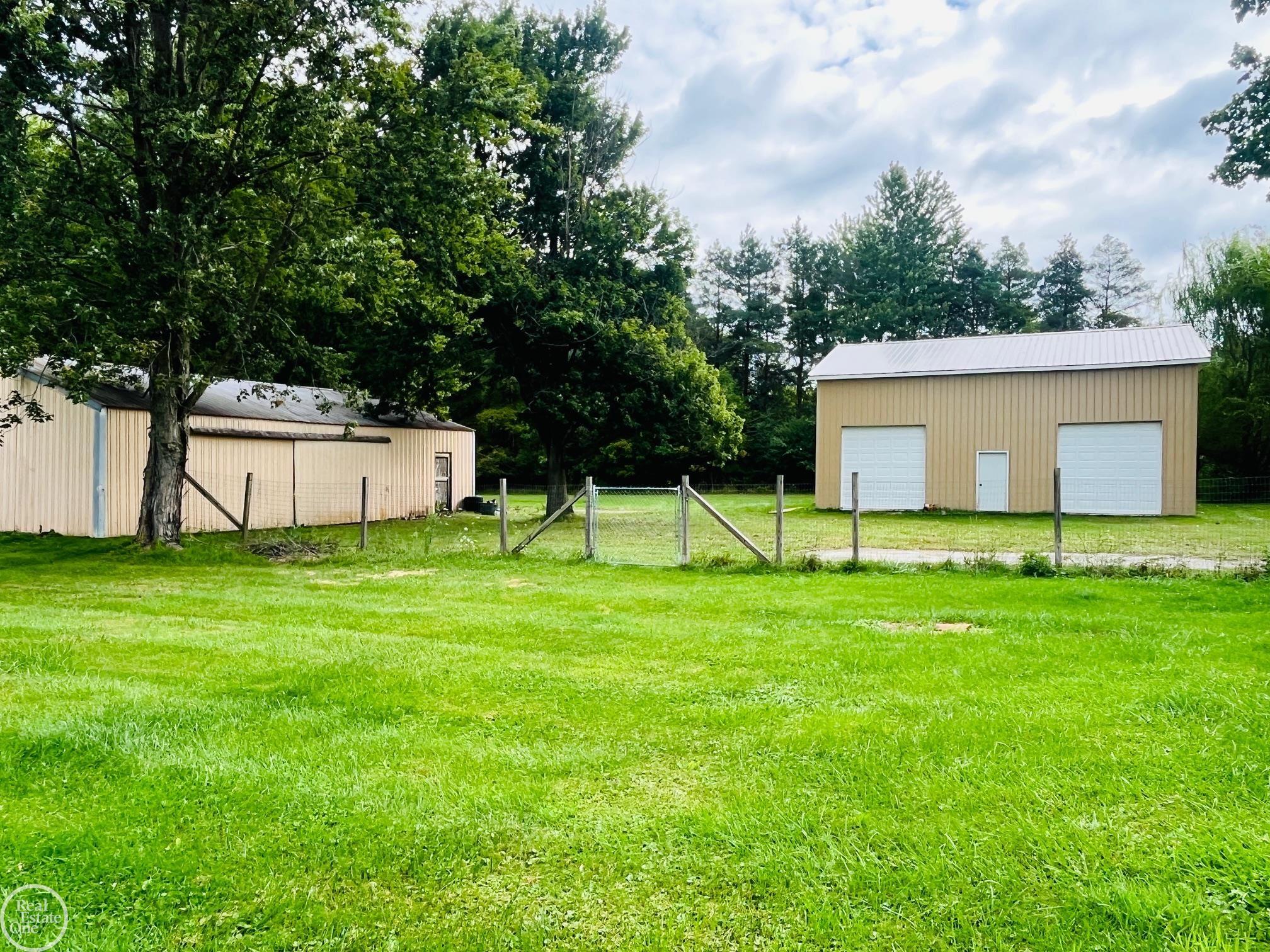 9250 Rynn Road Avoca, MI 48006 - Photo 4 of 42 Gallery Image 4