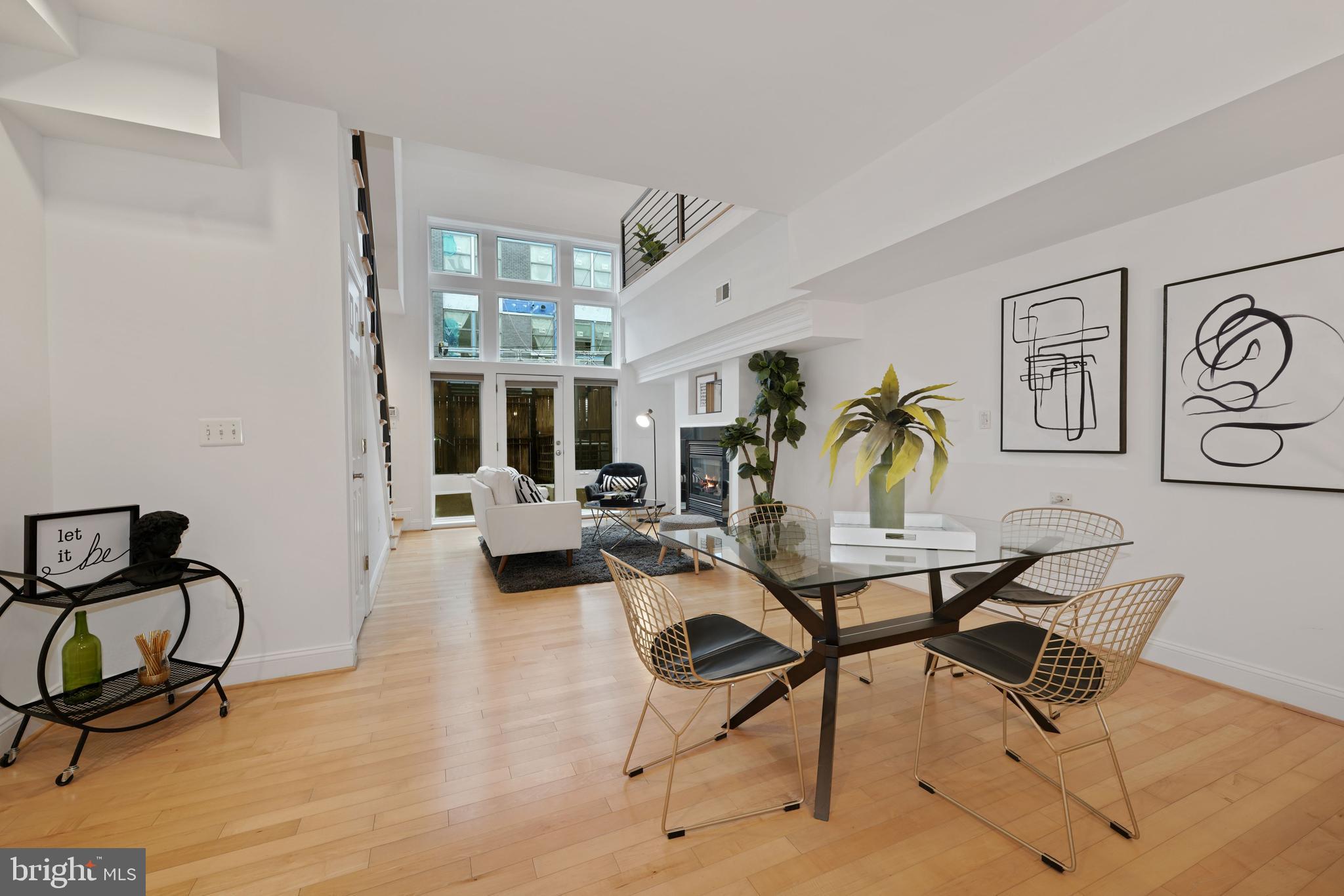 217 R Street Northeast, Unit A Washington, DC 20002 - Photo 4 of 30