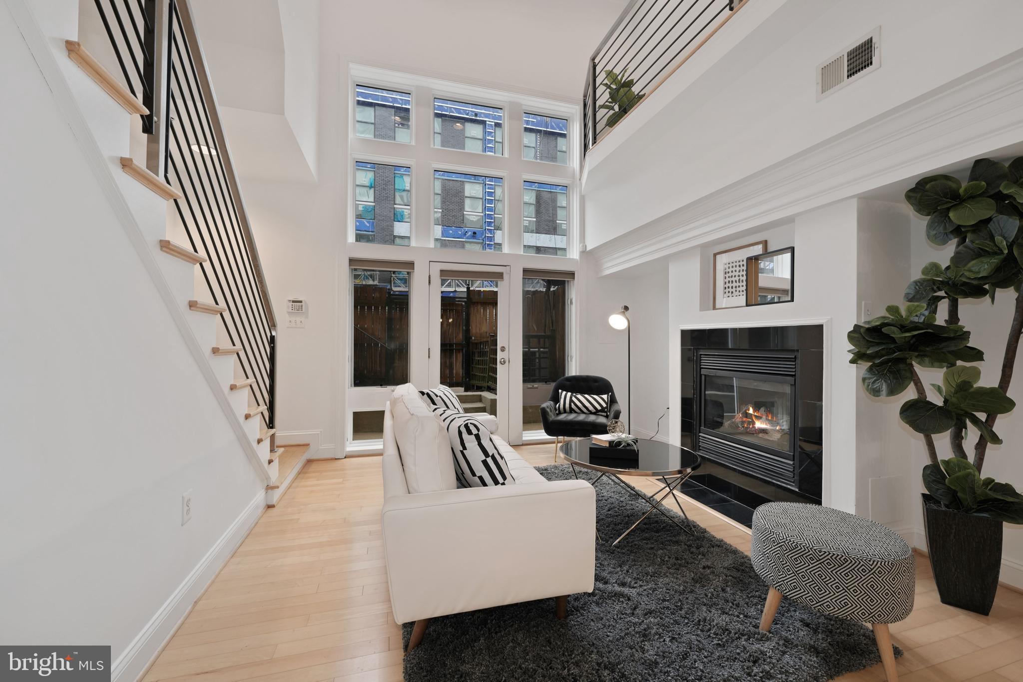 217 R Street Northeast, Unit A Washington, DC 20002 - Photo 7 of 30