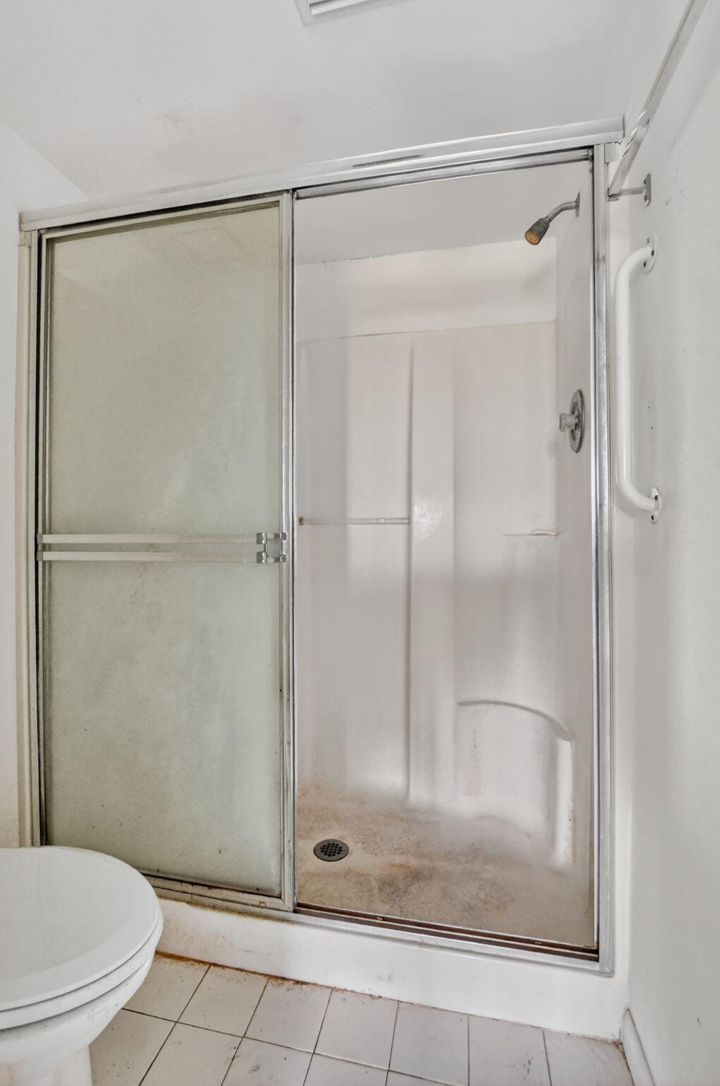 280 Northwest 67th Street, Unit B203 Boca Raton, FL 33487 - Photo 13 of 16 Bathroom 1