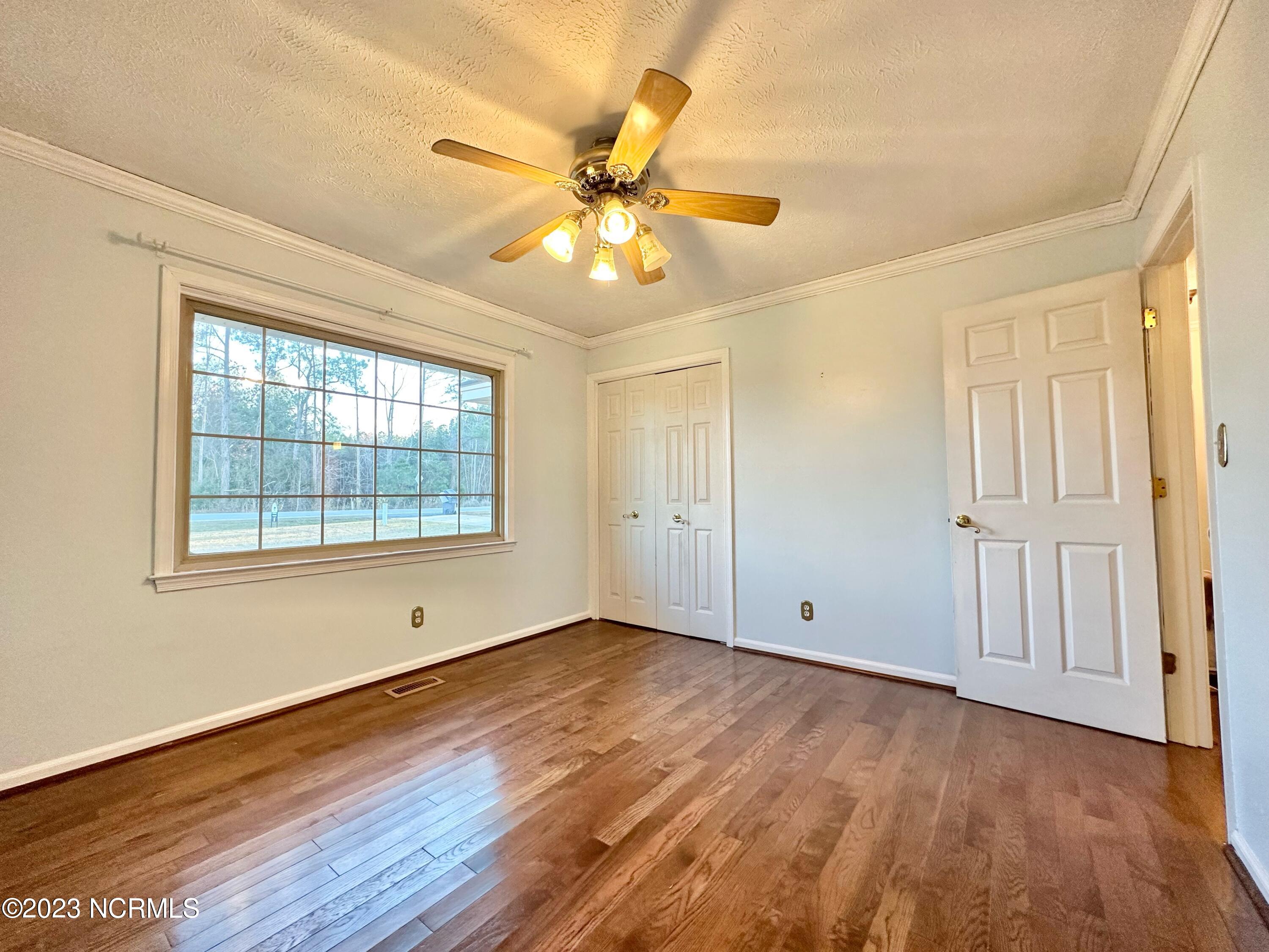 1372 Rough And Ready Road Whiteville, NC 28472 - Photo 18 of 46 Guest Room