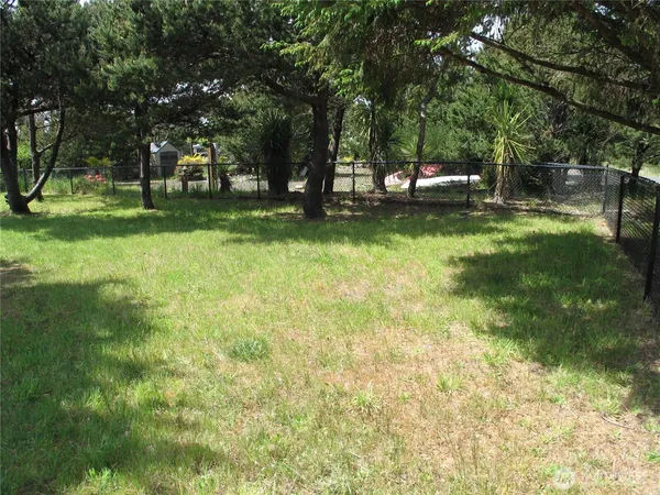 a view of a washer and dryer