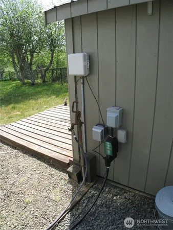a bathroom with a toilet