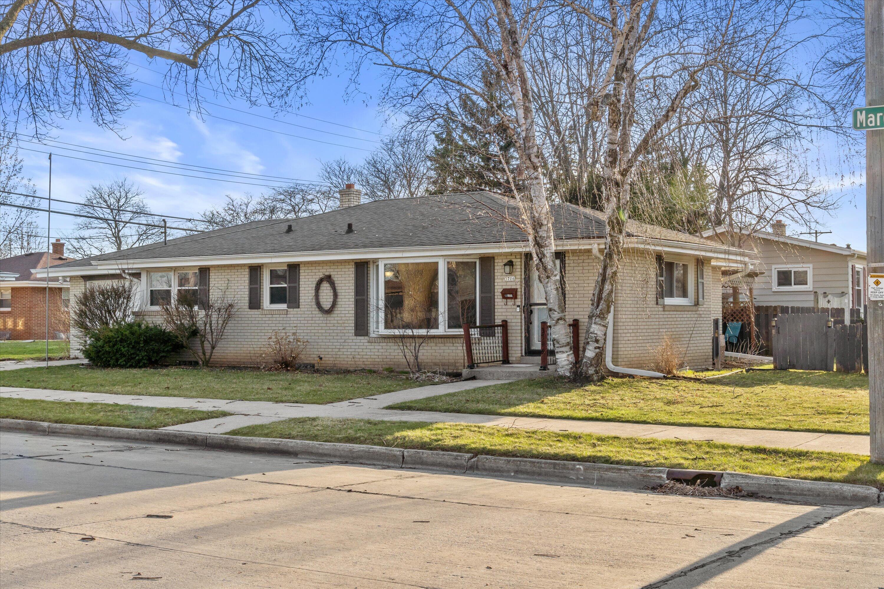 3716 Marquette Street Racine, WI 53402 - Photo 19 of 21 21-DSC00614