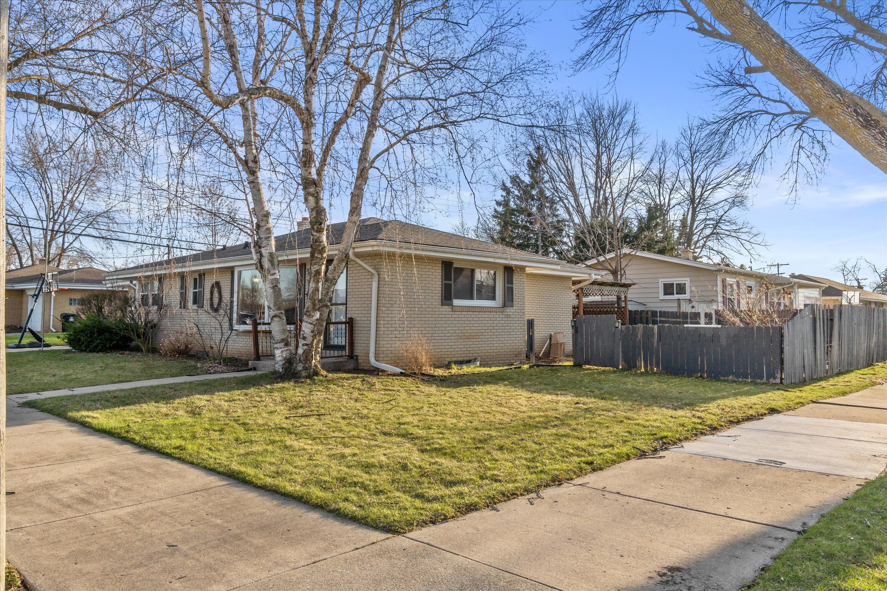 3716 Marquette Street Racine, WI 53402 - Photo 20 of 21 22-DSC00620