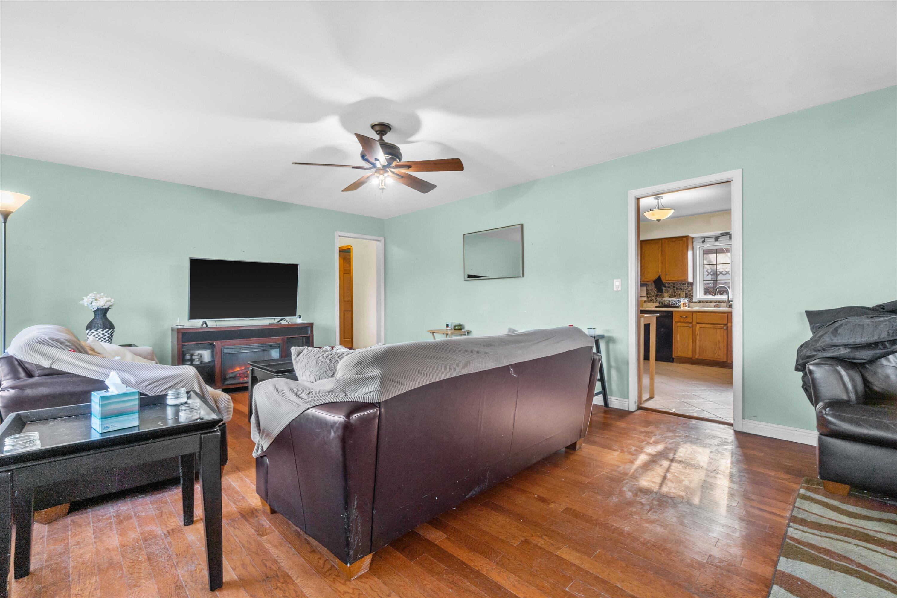 3716 Marquette Street Racine, WI 53402 - Photo 2 of 21 02-DSC00476