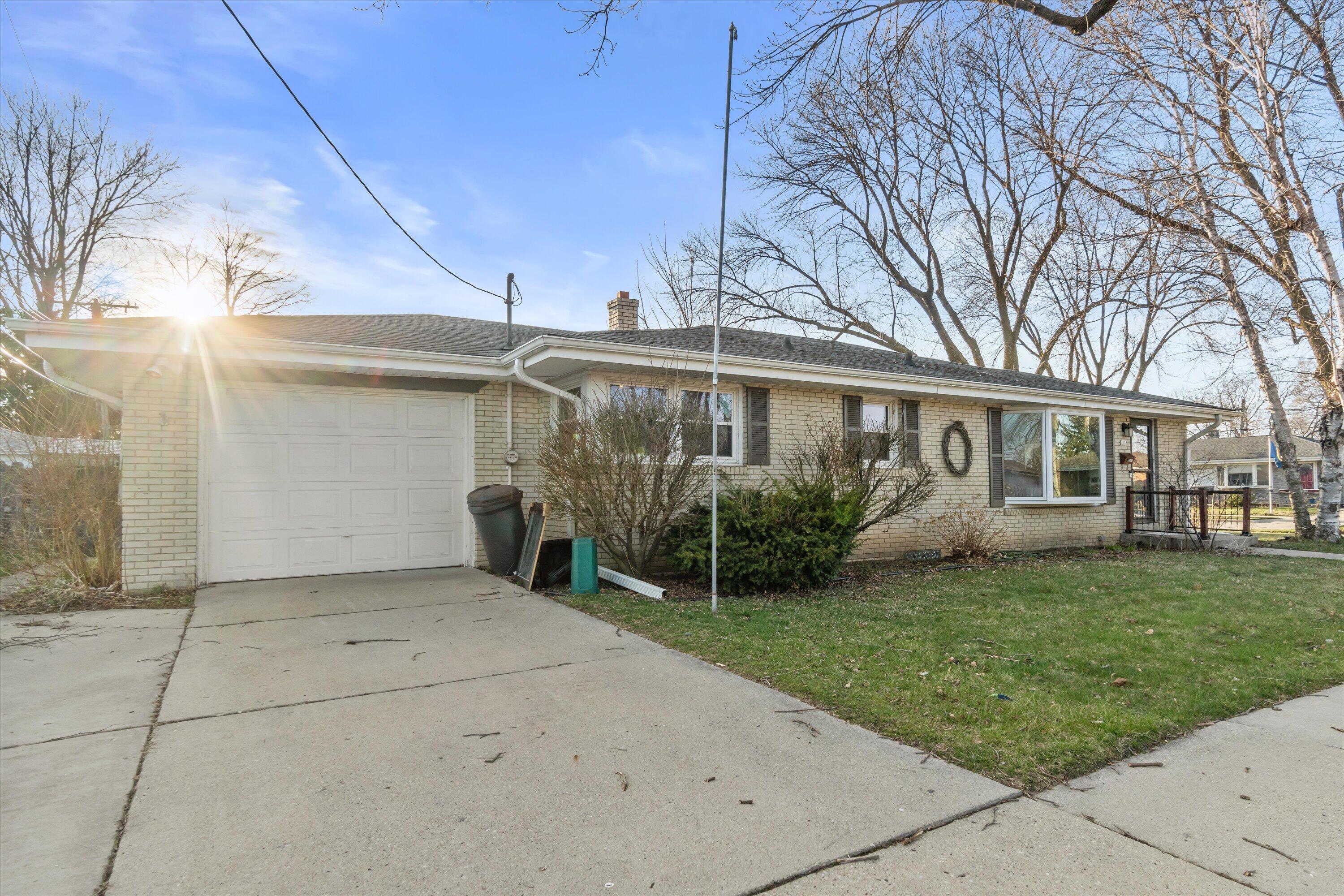 3716 Marquette Street Racine, WI 53402 - Photo 21 of 21 23-DSC00647