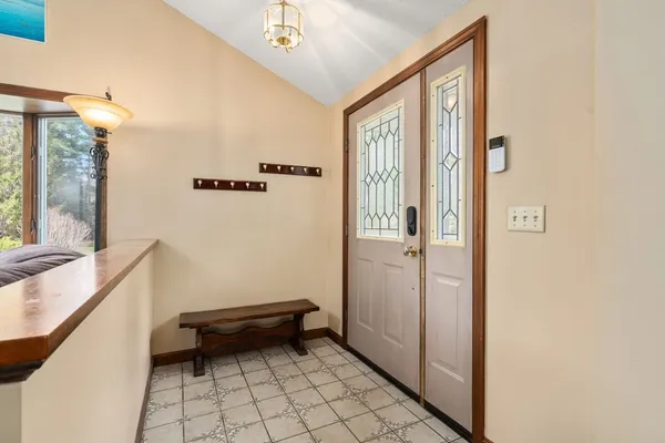$375,000 | 7 Salem Road, Southwick, MA 01077