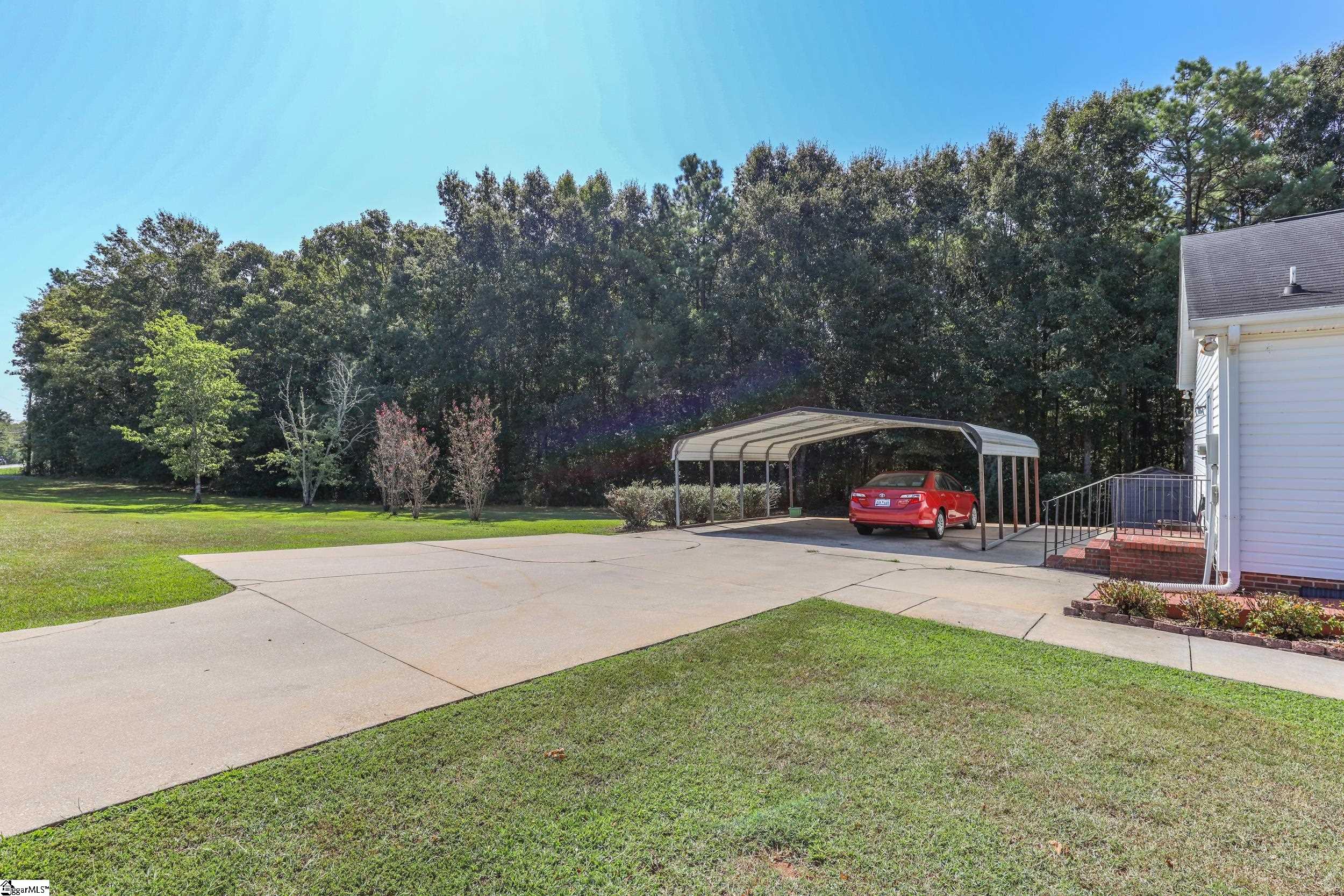 778 Belle Shoals Road Pickens, SC 29671 - Photo 4 of 39 Gallery Image 4