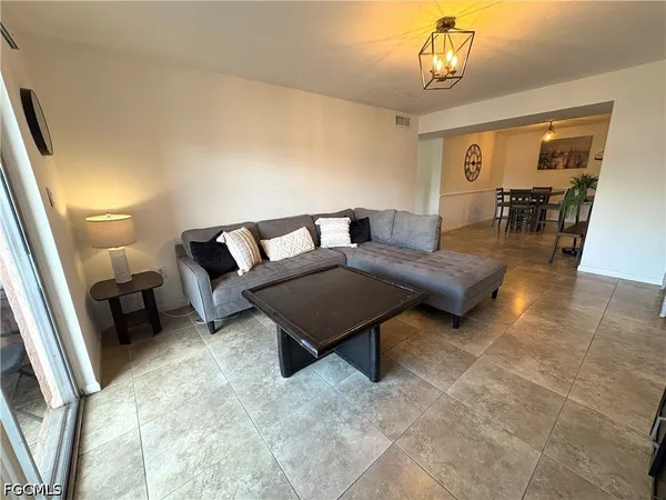 $1,550 | 12626 Kenwood Lane, Unit A, Fort Myers, FL 33907