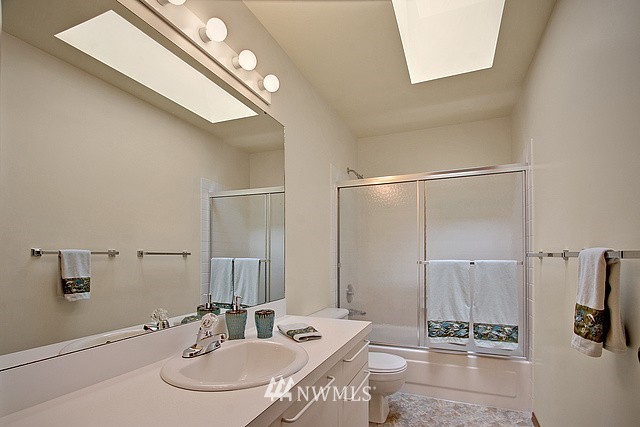 18452 Southeast 143rd Street Renton, WA 98059 - Photo 16 of 22 Gallery Image 16