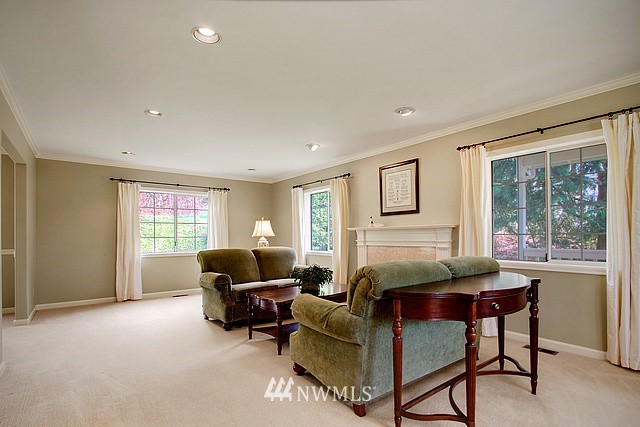 18452 Southeast 143rd Street Renton, WA 98059 - Photo 10 of 22 Gallery Image 10