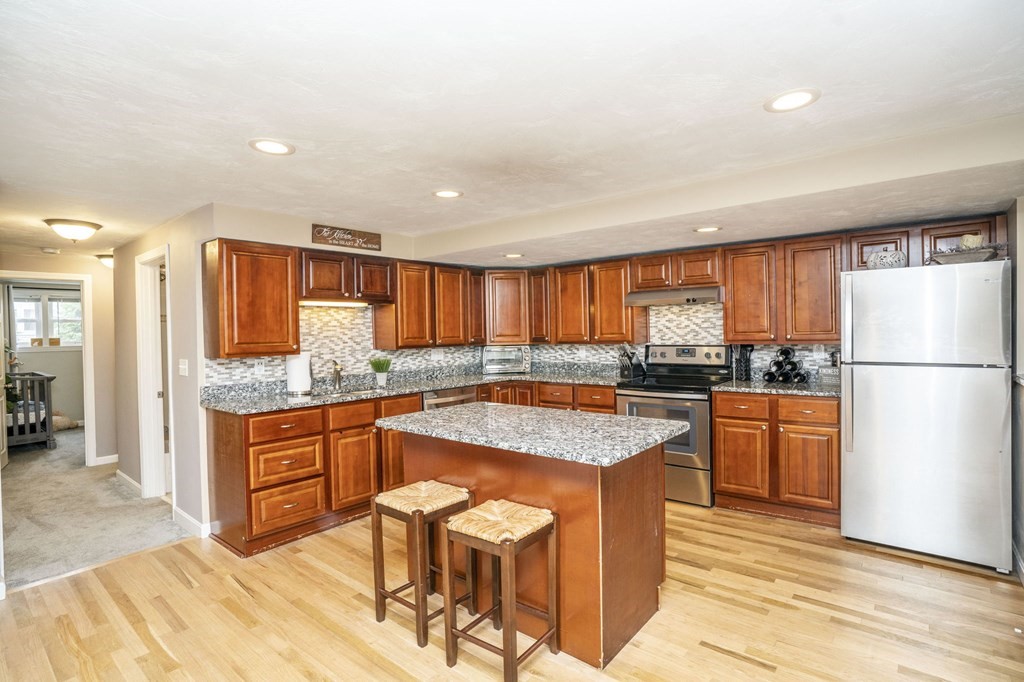 36 Rondeau Road Bellingham, MA 02019 - Photo 14 of 36 Gallery Image 14