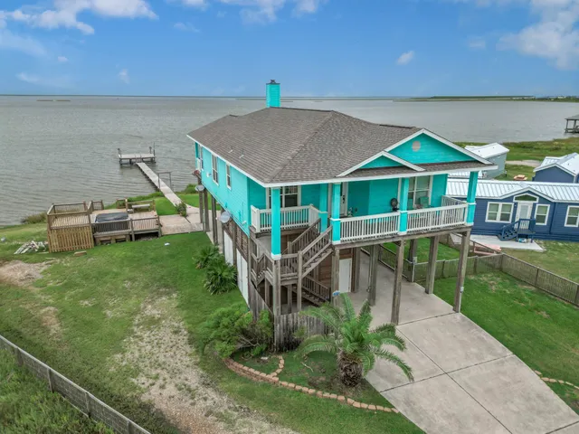 $575,000 | 1035 Rollover Circle, Port Bolivar, TX 77650