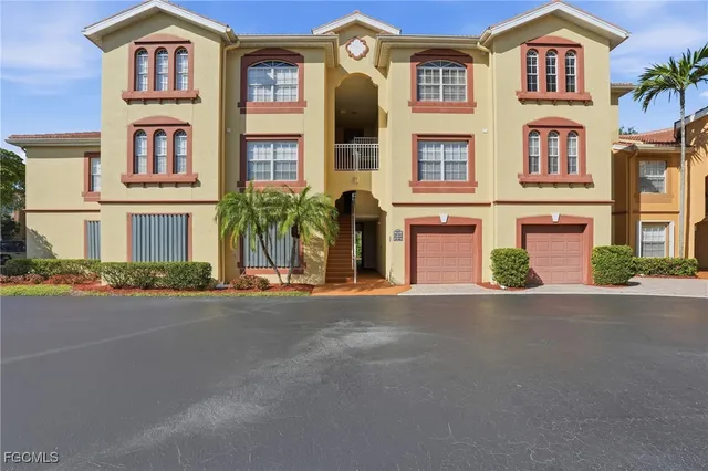 $1,600 | 15590 Ocean Walk Circle, Unit 304, Fort Myers, FL 33908