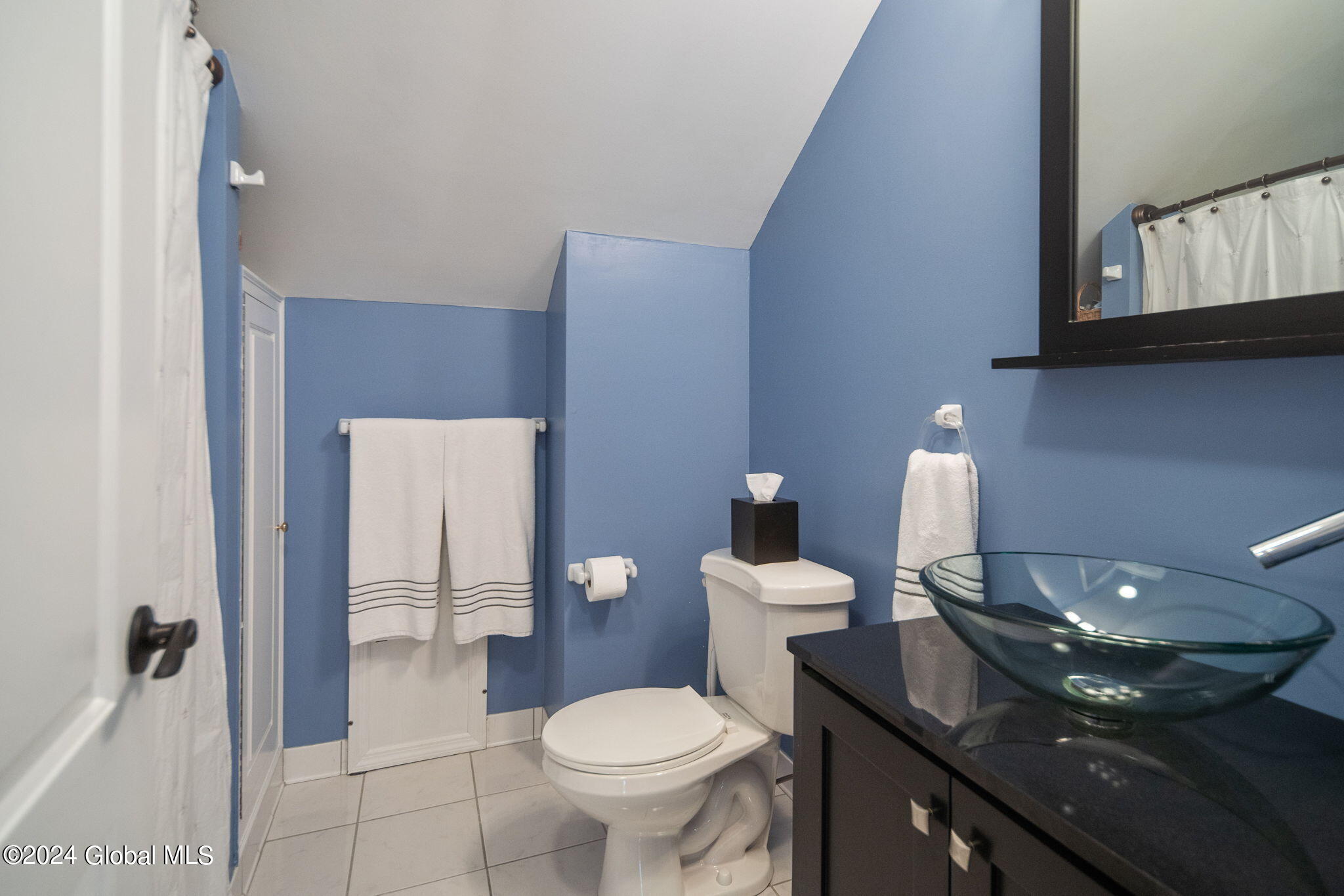 206 Shaker Ridge Drive Colonie, NY 12309 - Photo 25 of 41 Interior 24