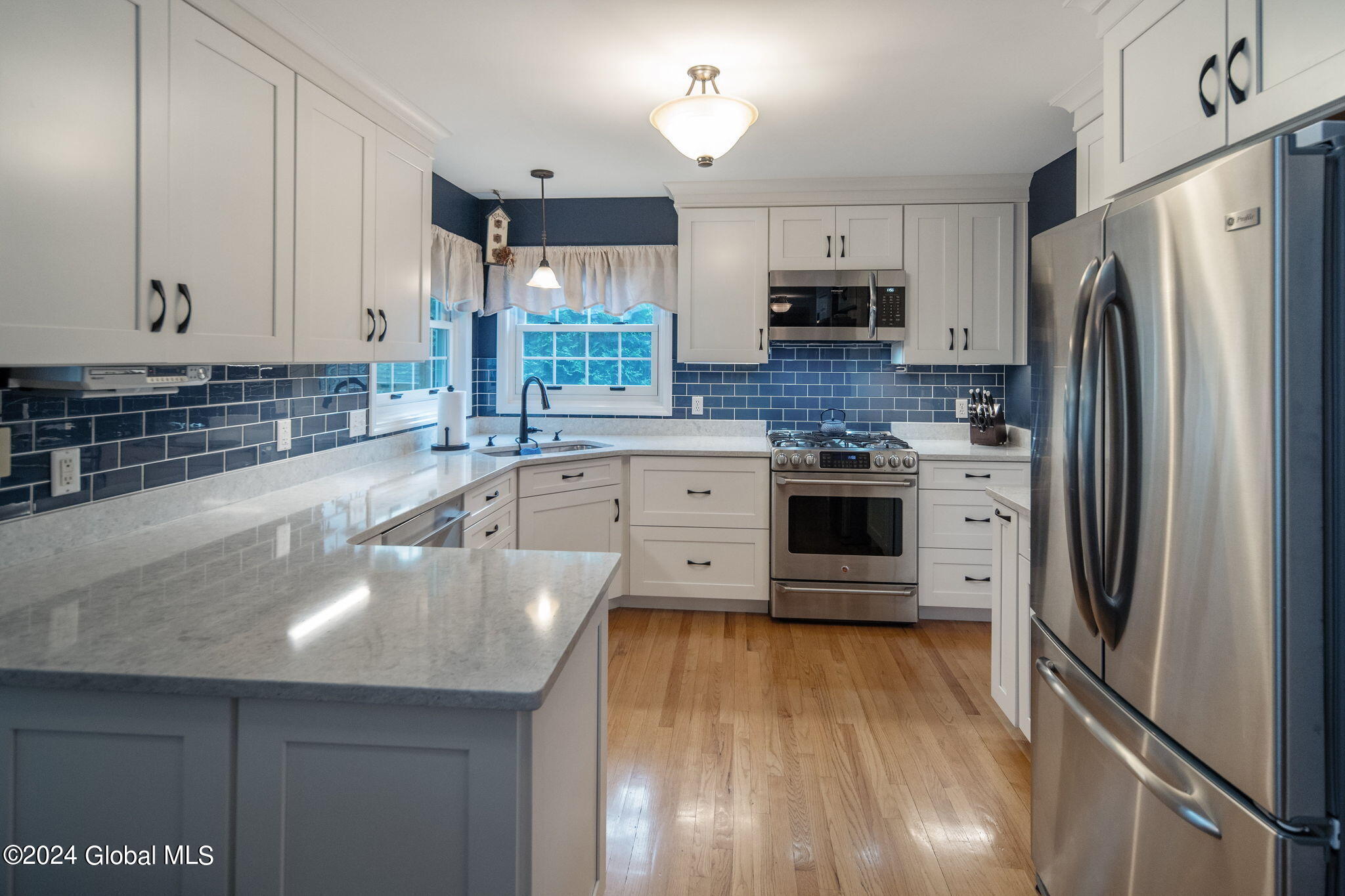 206 Shaker Ridge Drive Colonie, NY 12309 - Photo 5 of 41 Interior 04