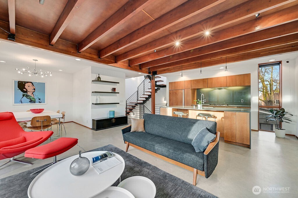 209 12th Avenue East Seattle, WA 98102 - Photo 20 of 40