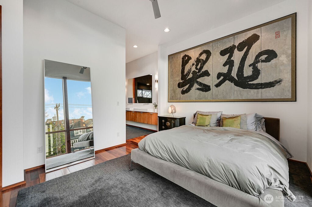 209 12th Avenue East Seattle, WA 98102 - Photo 30 of 40