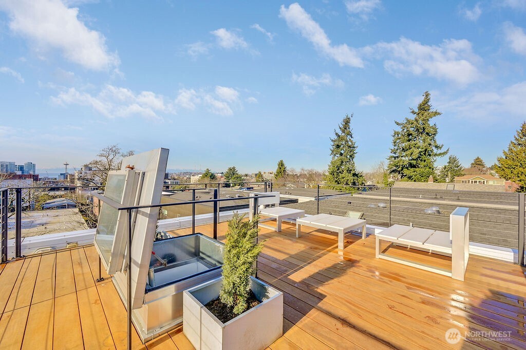 209 12th Avenue East Seattle, WA 98102 - Photo 38 of 40