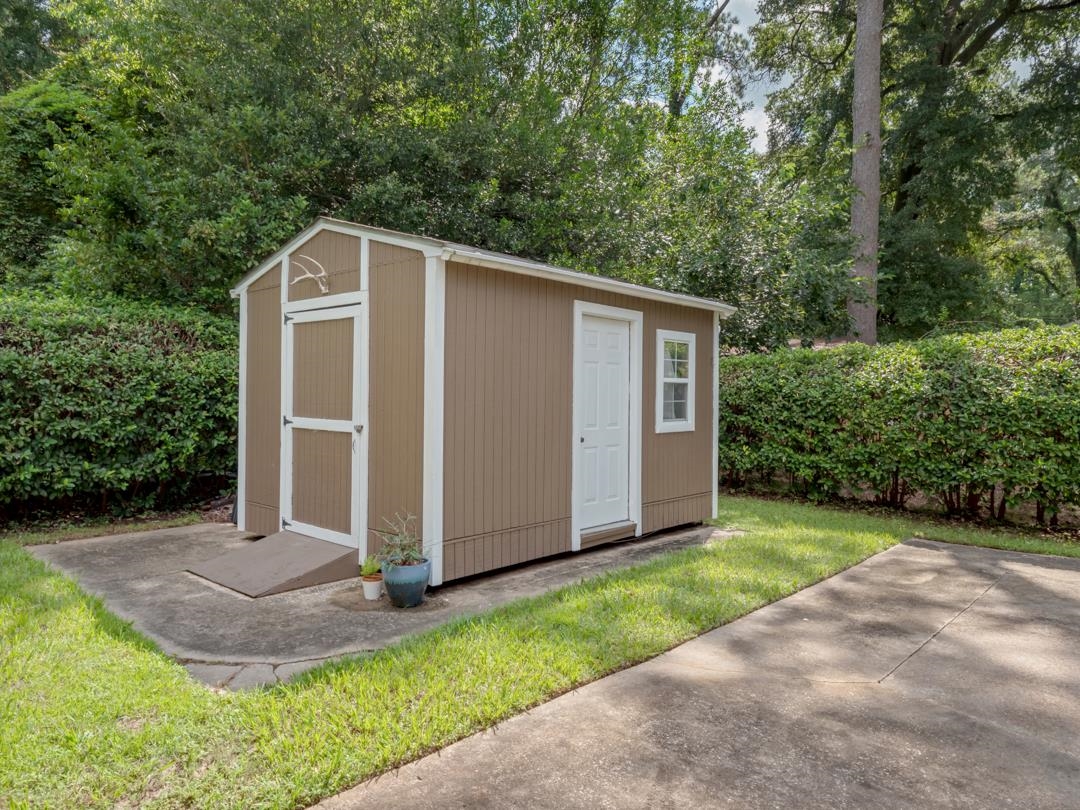 1606 Sharon Road Tallahassee, FL 32303 - Photo 3 of 27