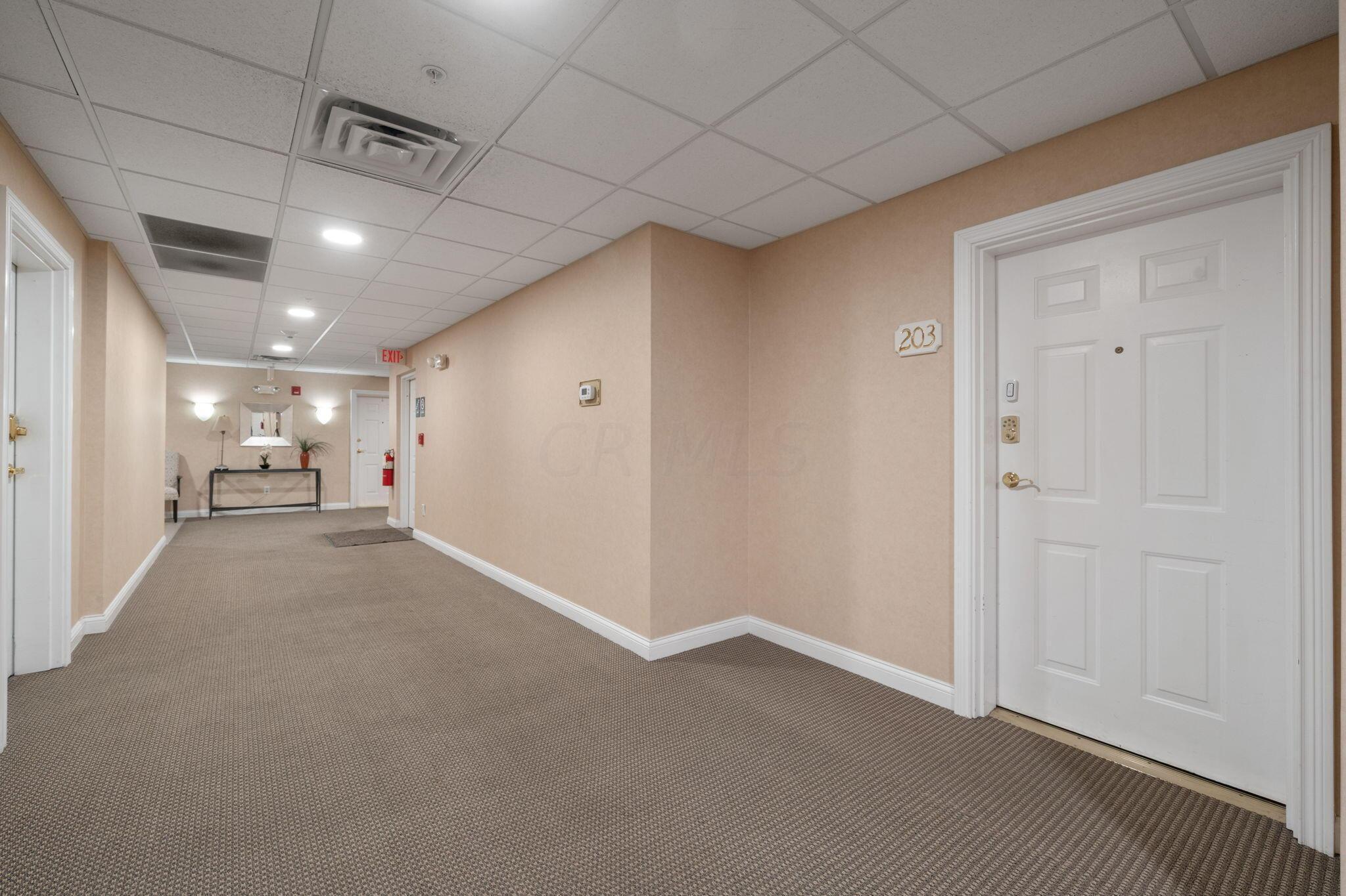 2245 Riverside Drive, Unit 203 Columbus, OH 43221 - Photo 26 of 35 Hallway
