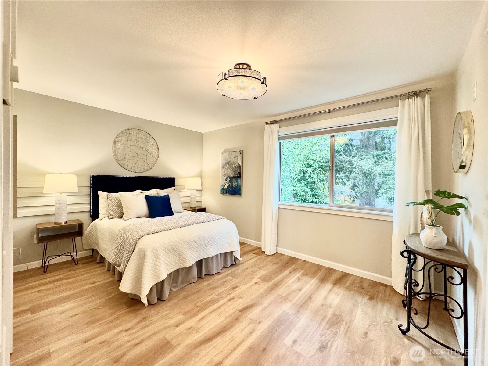 2138 North 113th Street, Unit B Seattle, WA 98133 - Photo 15 of 37