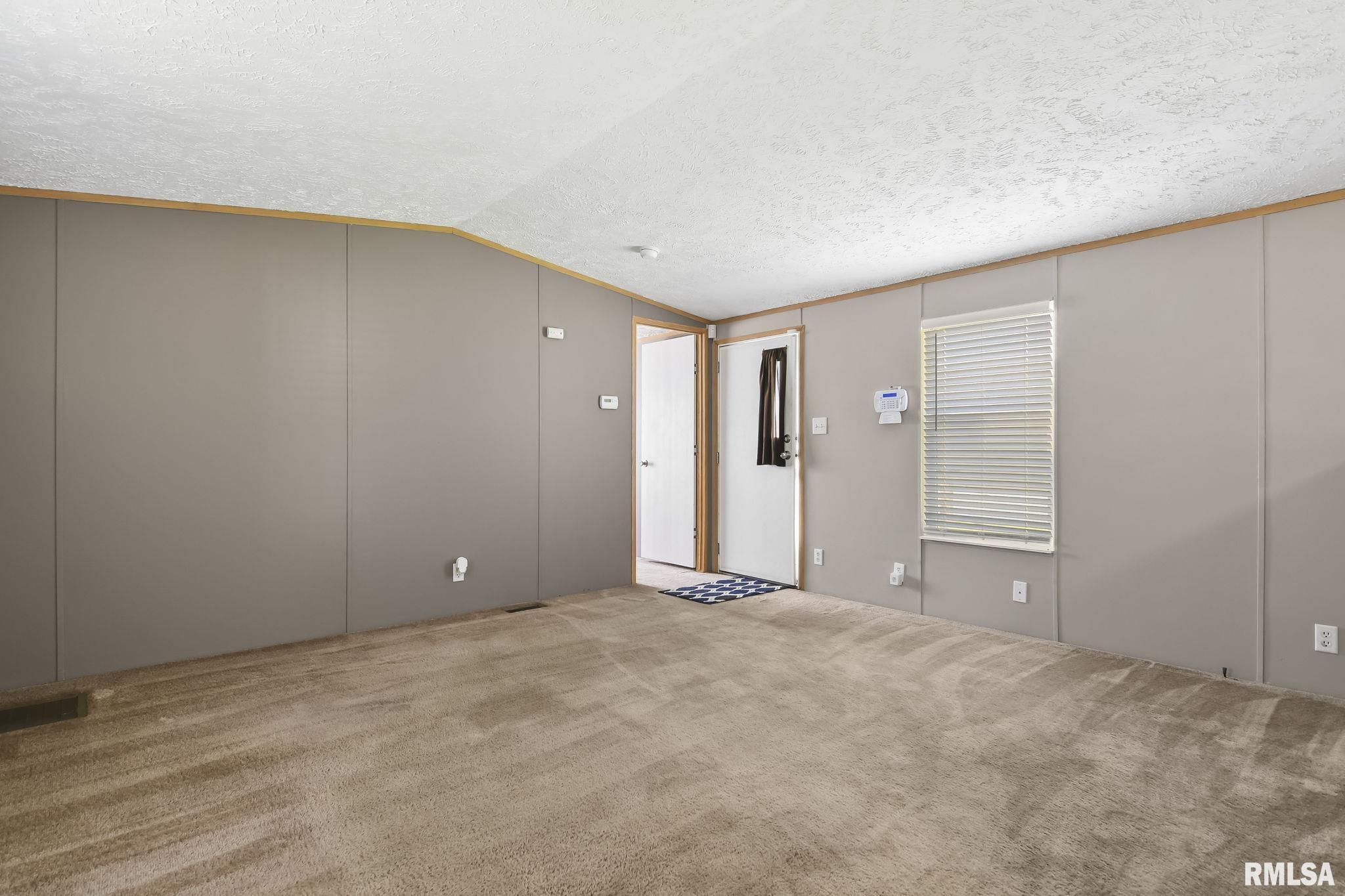 3501 Ridgely Road Springfield, IL 62702 - Photo 3 of 21