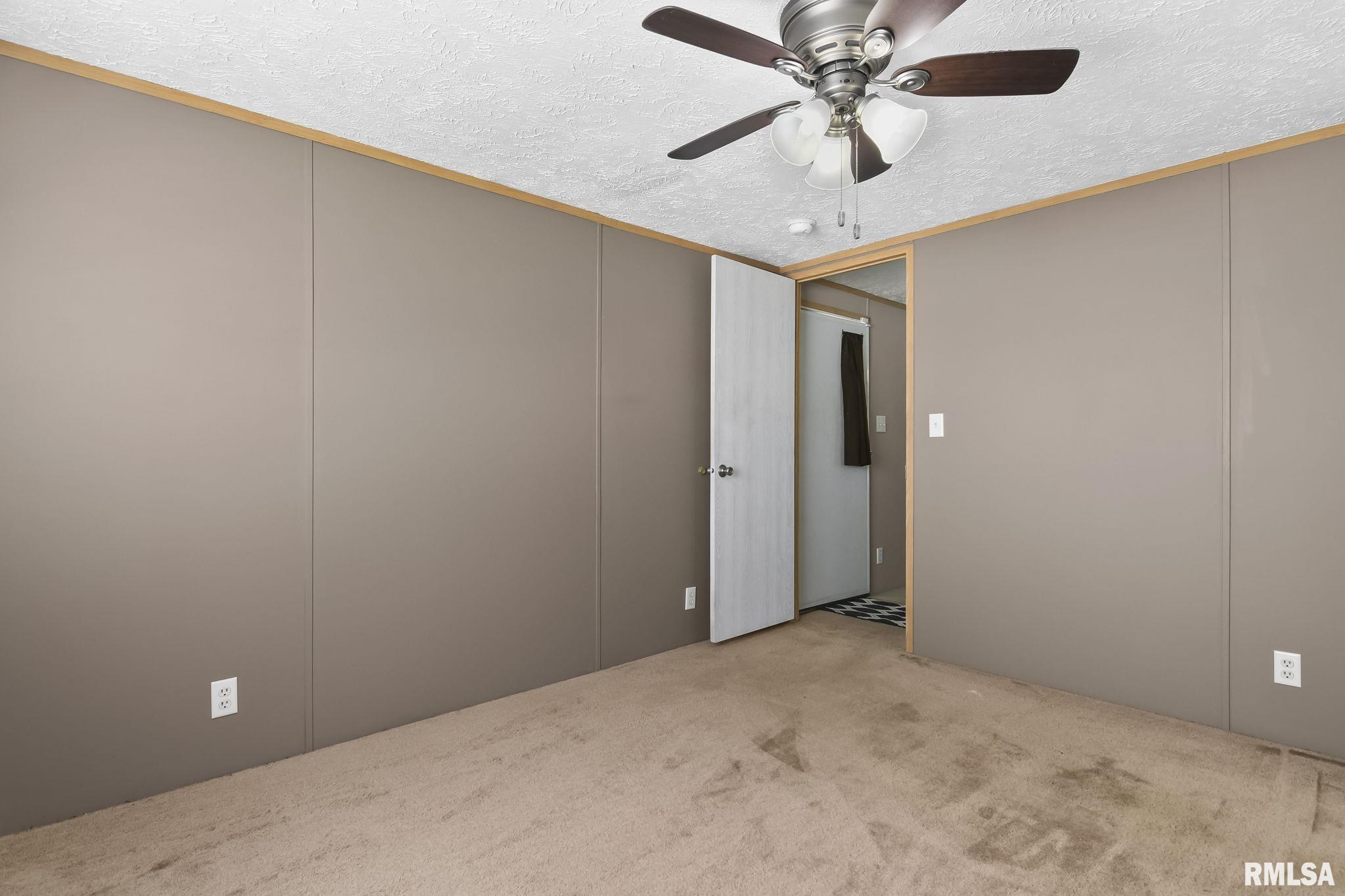 3501 Ridgely Road Springfield, IL 62702 - Photo 8 of 21