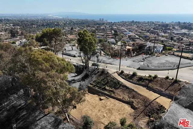 $1,550,000 | 1400 Chautauqua Boulevard, Pacific Palisades, CA 90272