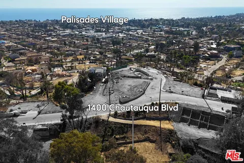 $1,550,000 | 1400 Chautauqua Boulevard, Pacific Palisades, CA 90272