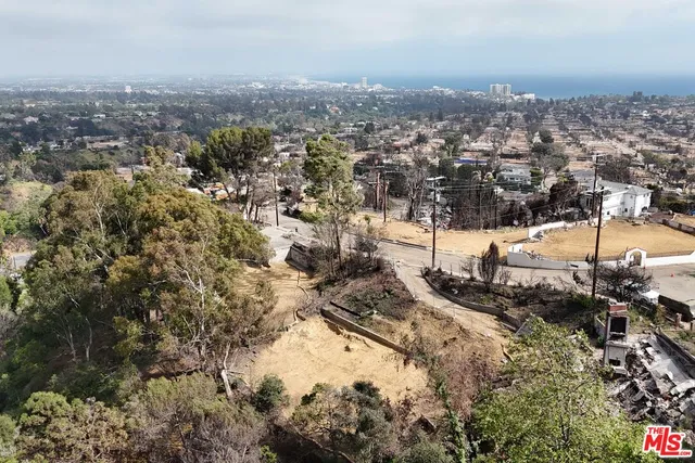 $1,750,000 | 1400 Chautauqua Boulevard, Pacific Palisades, CA 90272