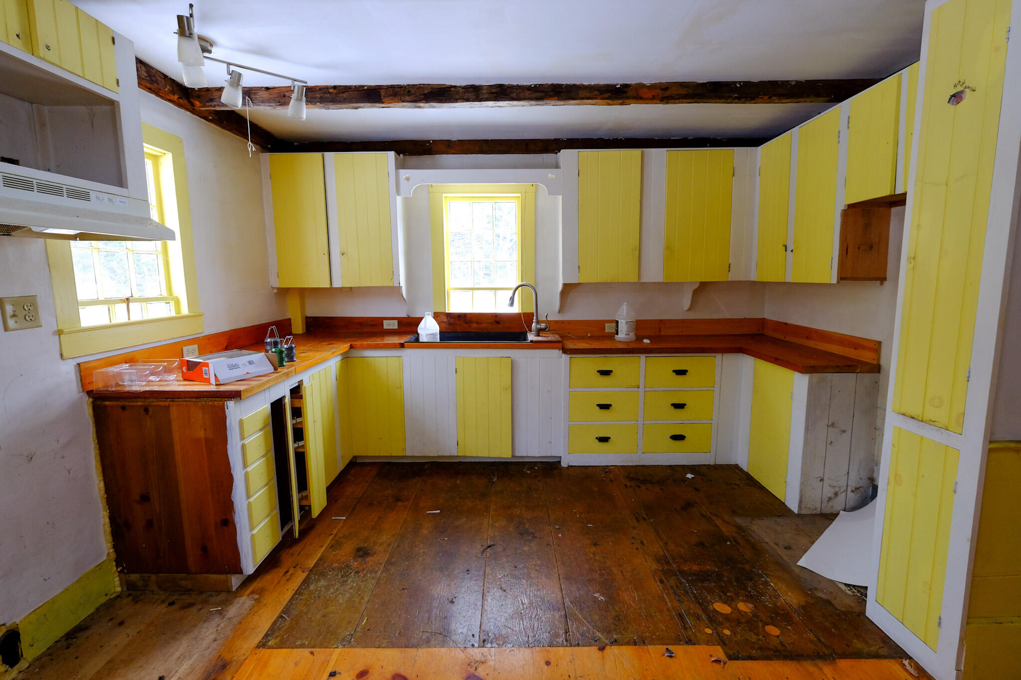 56 Snows Point Road St. George, ME 04860 - Photo 7 of 27 kitchen