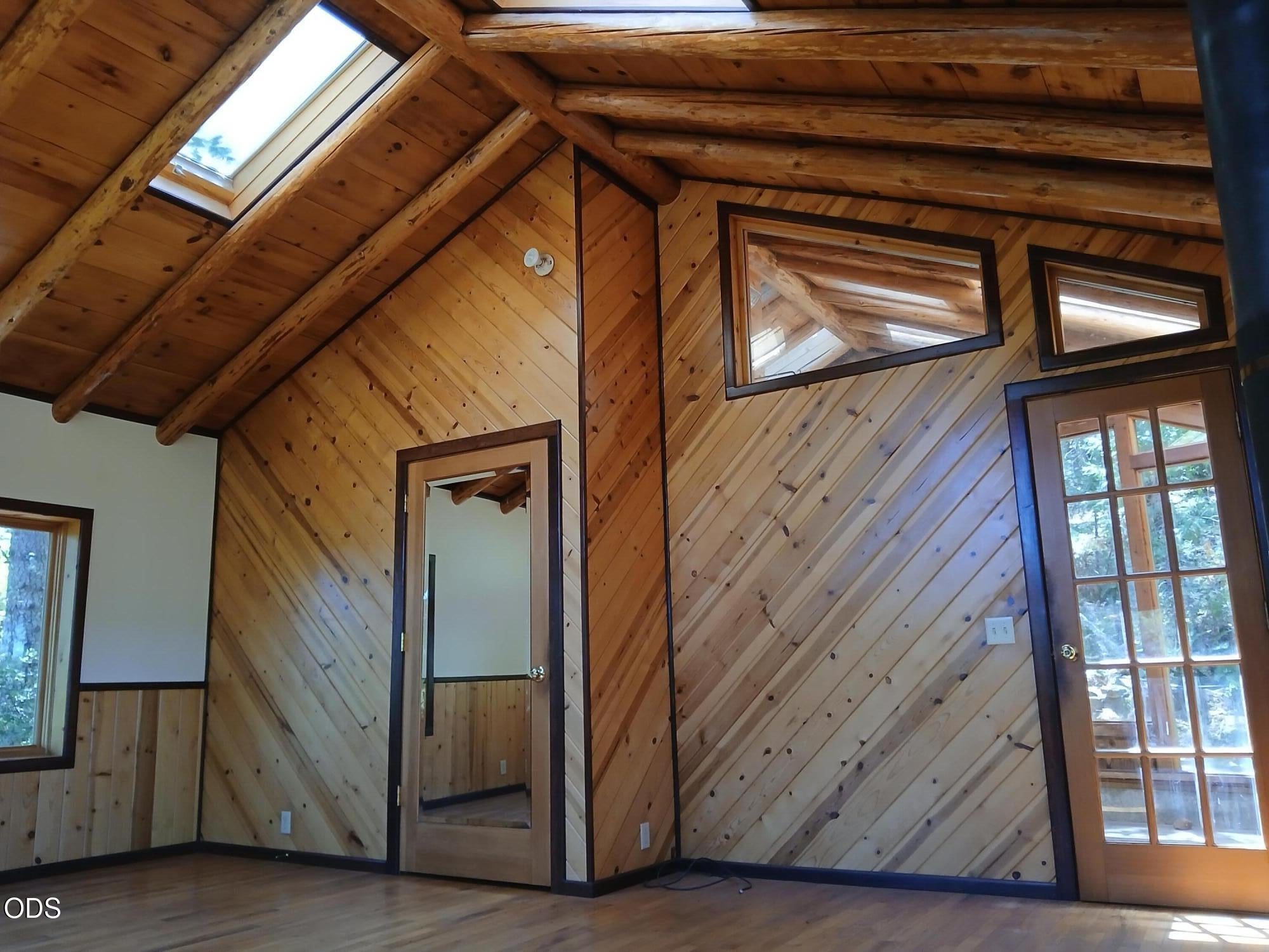 7965 Jump Creek Road Grants Pass, OR 97526 - Photo 12 of 52 Gallery Image 12