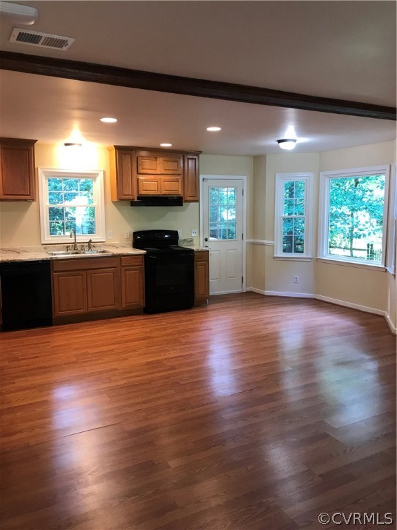 6904 Full Rack Court Midlothian, VA 23112 - Photo 11 of 29 an empty room with wooden floor and furniture