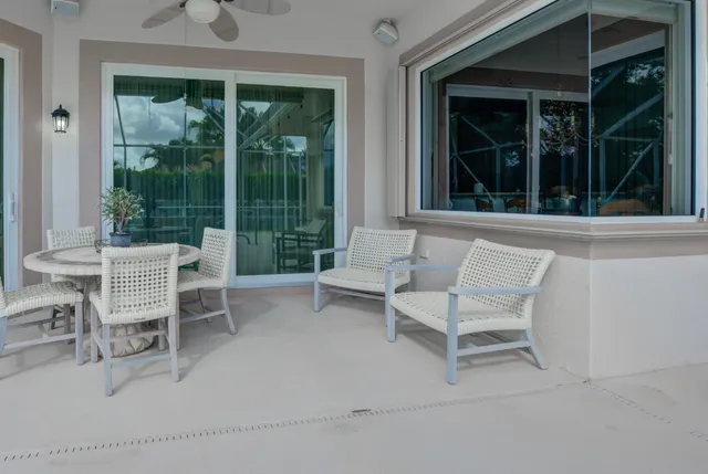$1,200,000 | 18981 Southeast Outrigger Lane, Jupiter, FL 33458