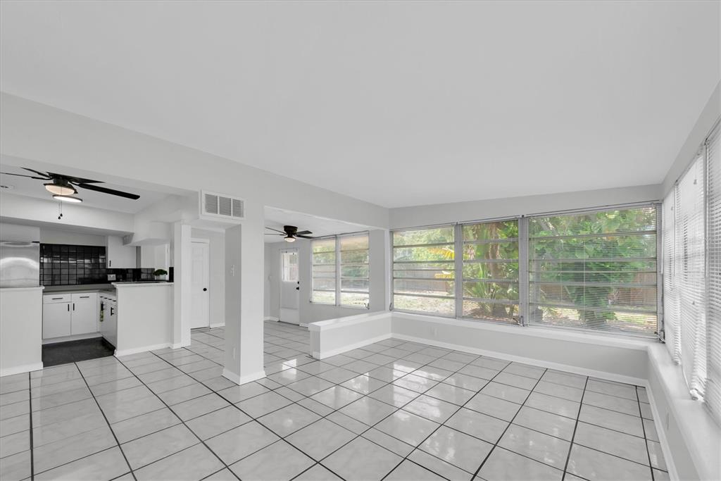 110 14th Avenue Southwest Largo, FL 33770 - Photo 8 of 38