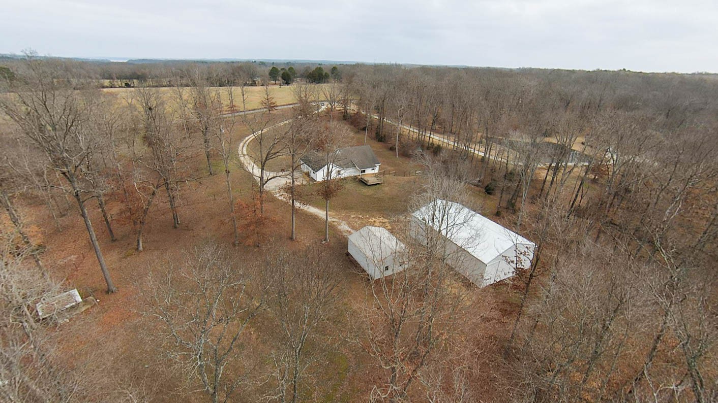 417 Tom White Road Big Sandy, TN 38221 - Photo 33 of 35