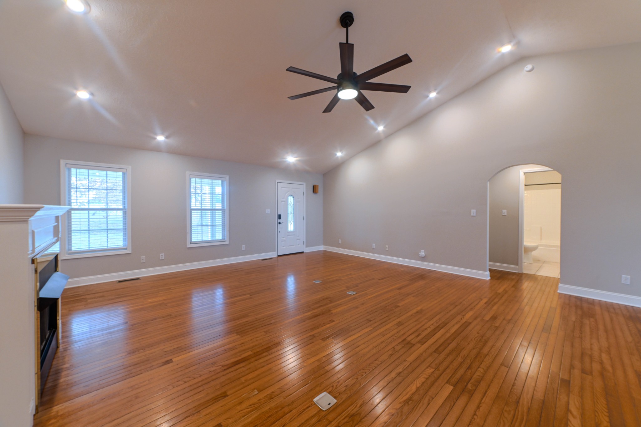 417 Tom White Road Big Sandy, TN 38221 - Photo 9 of 35