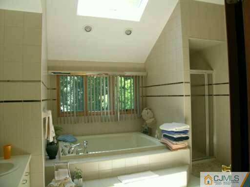 20 Cook Road East Brunswick, NJ 08816 - Photo 7 of 8 Gallery Image 7