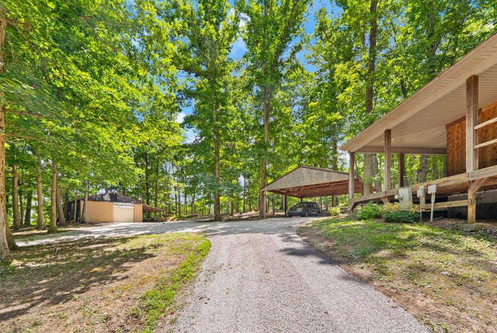 1261 Clark Road Irvine, KY 40336 - Photo 20 of 88 IMG_1729