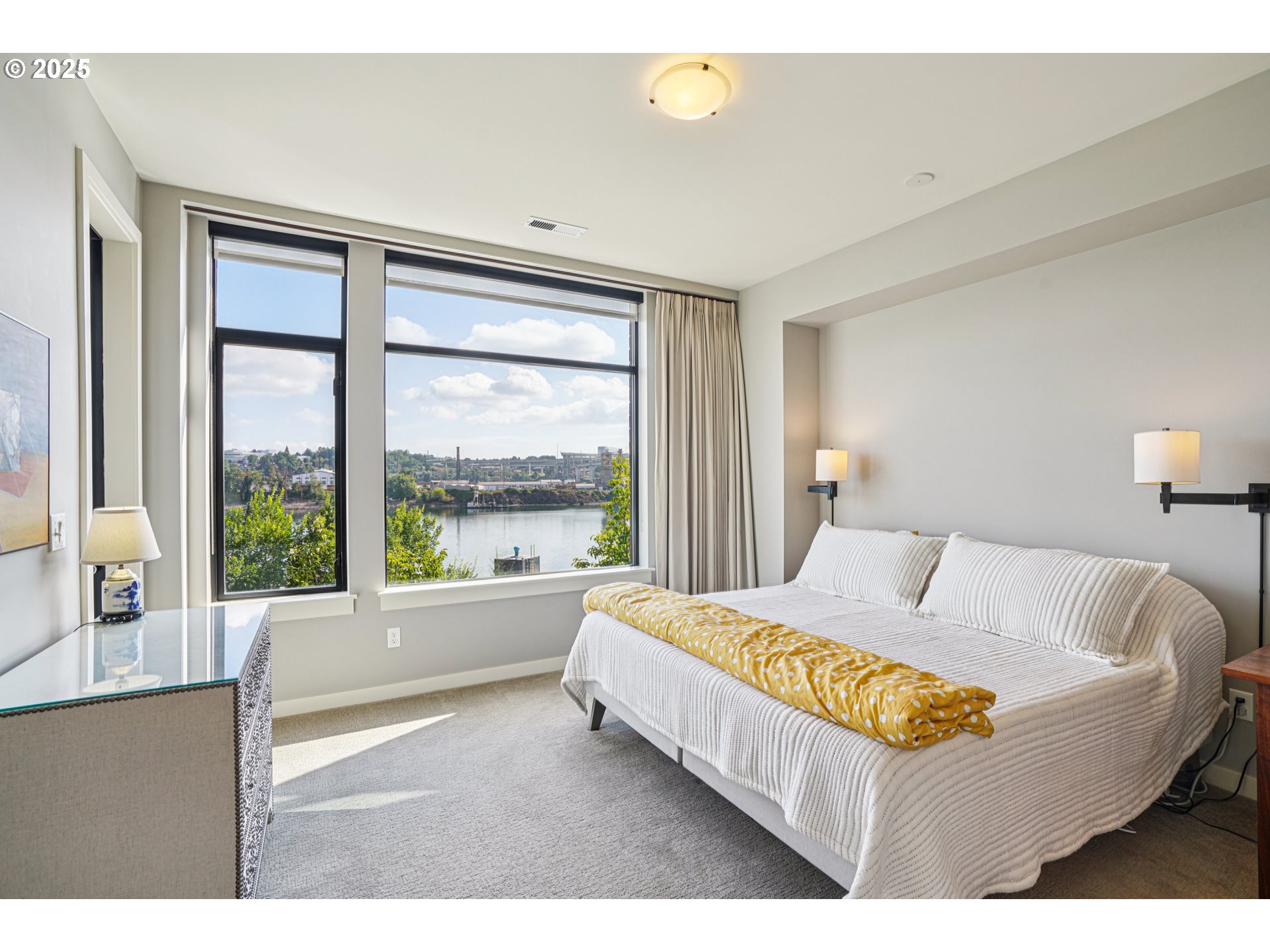1740 Northwest Riverscape Street Portland, OR 97209 - Photo 19 of 48