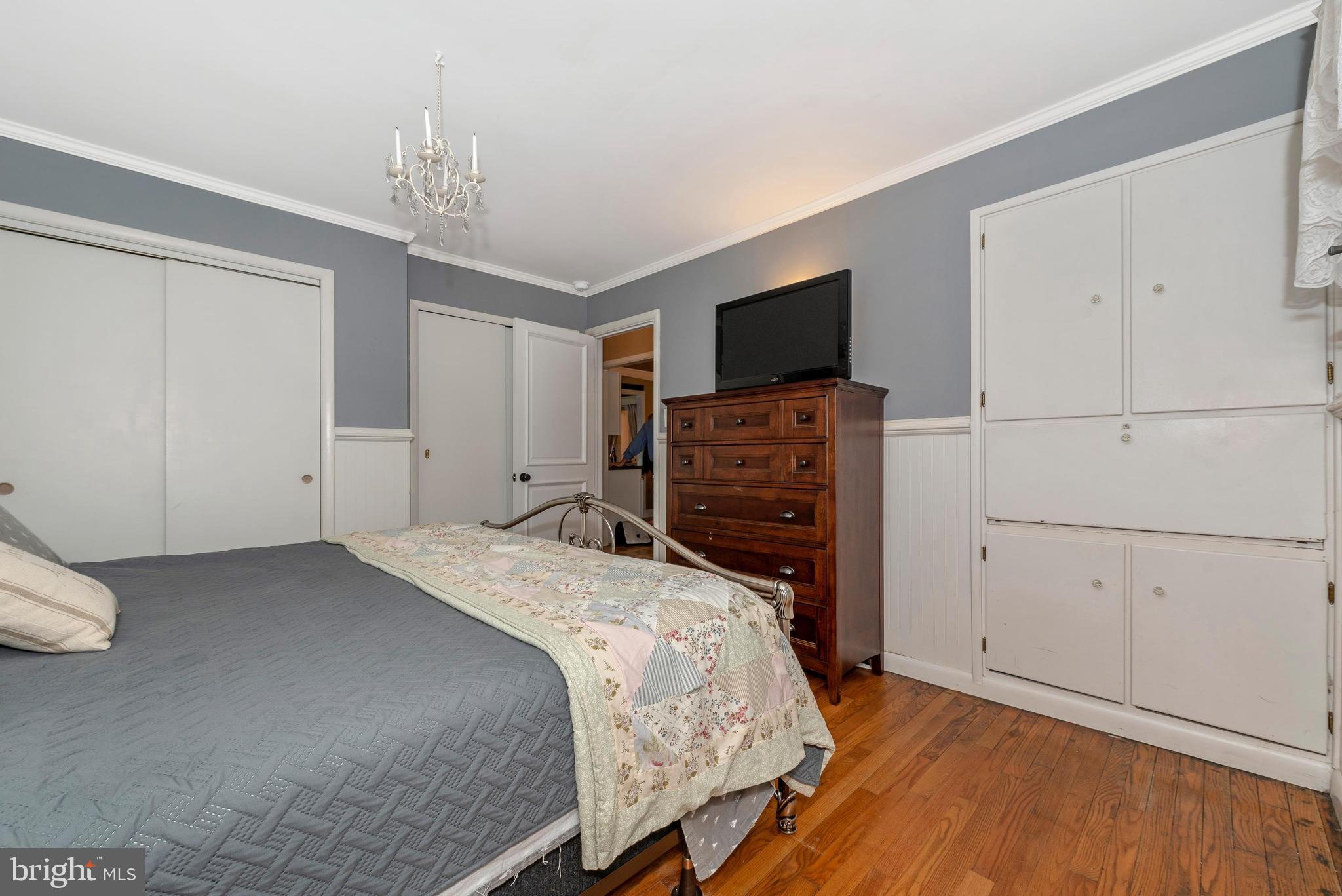 22518 Old Georgetown Road Smithsburg, MD 21783 - Photo 23 of 40 Built In Storage in Master