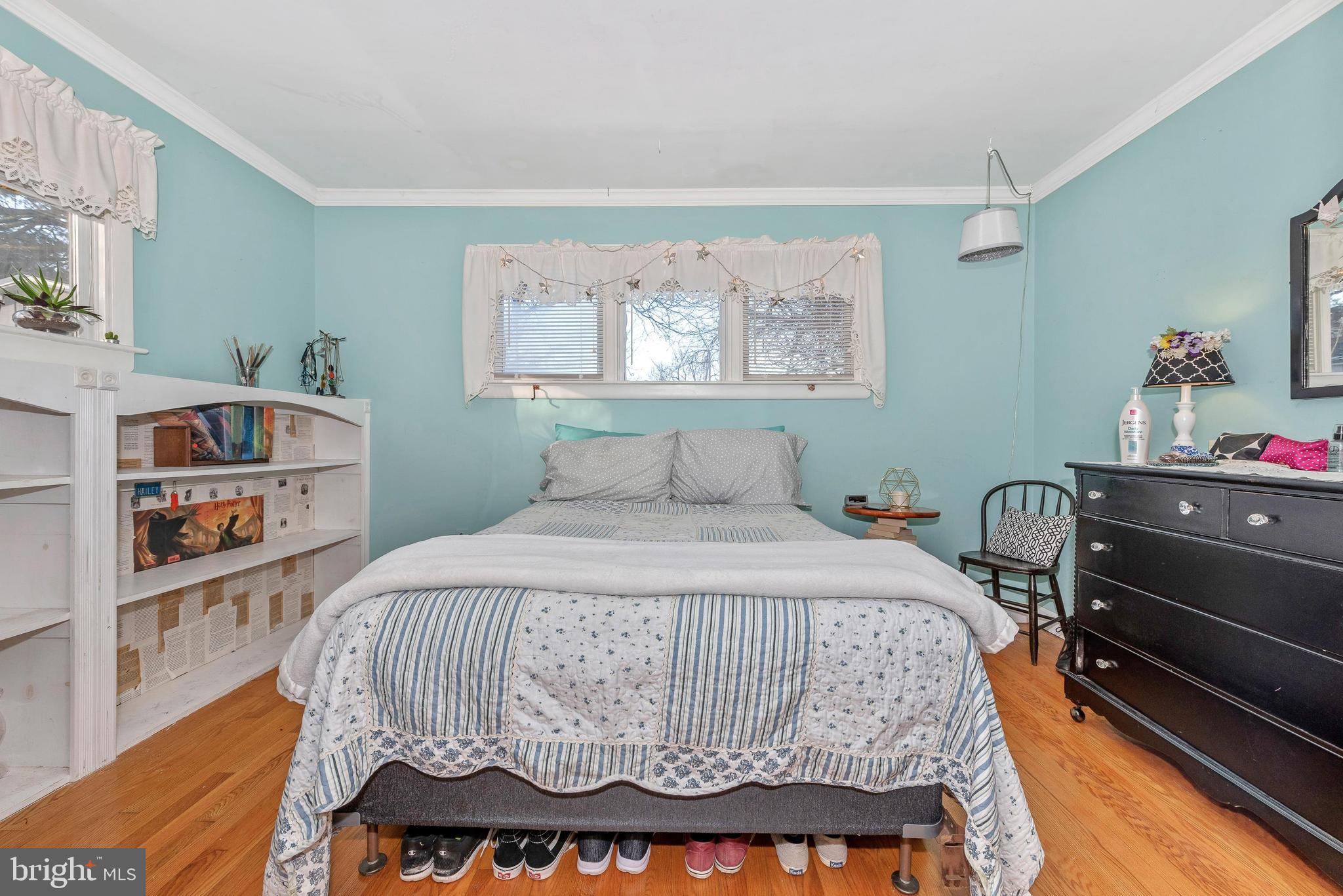 22518 Old Georgetown Road Smithsburg, MD 21783 - Photo 25 of 40 Second Bedroom