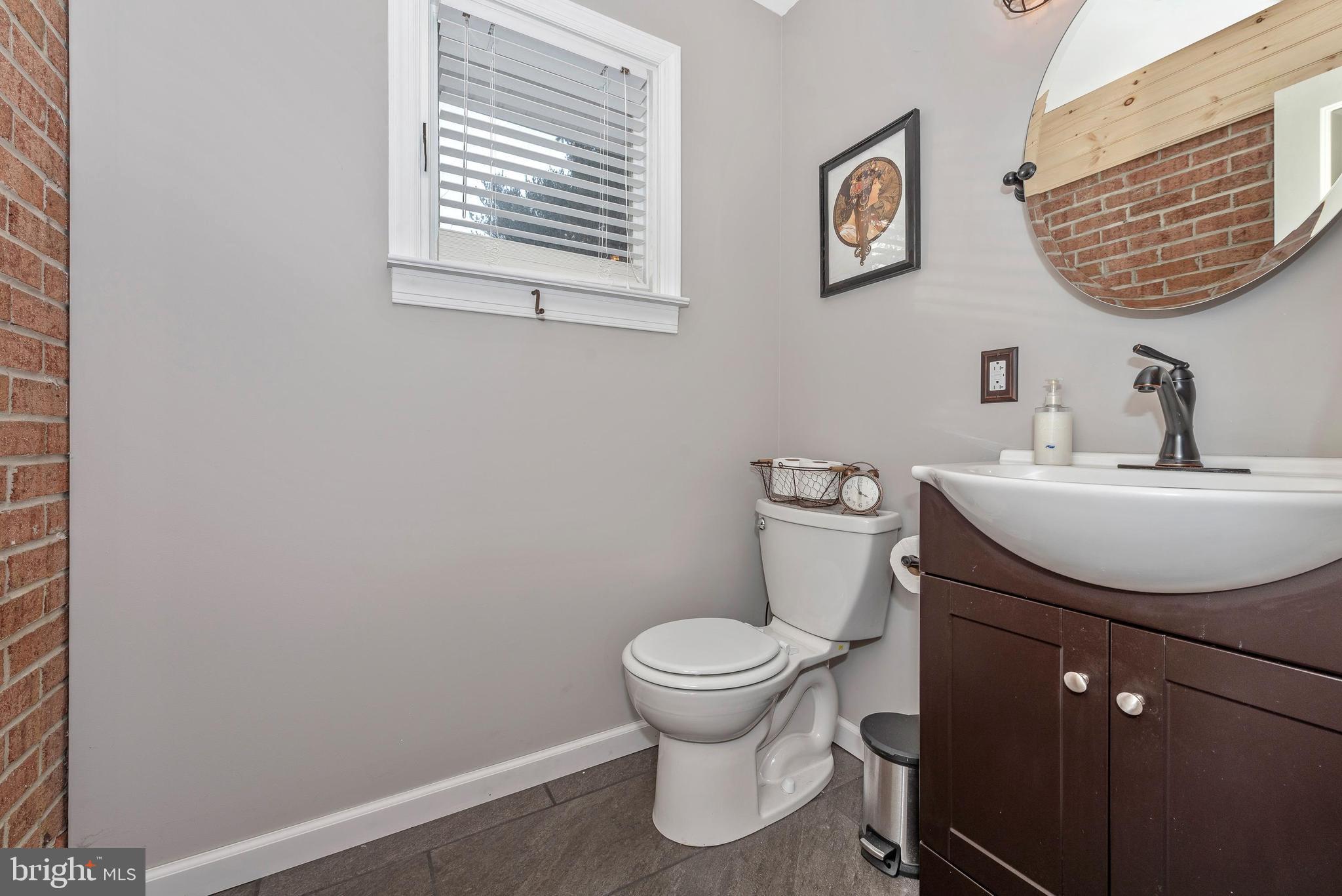 22518 Old Georgetown Road Smithsburg, MD 21783 - Photo 29 of 40 Half Bath on Main Level