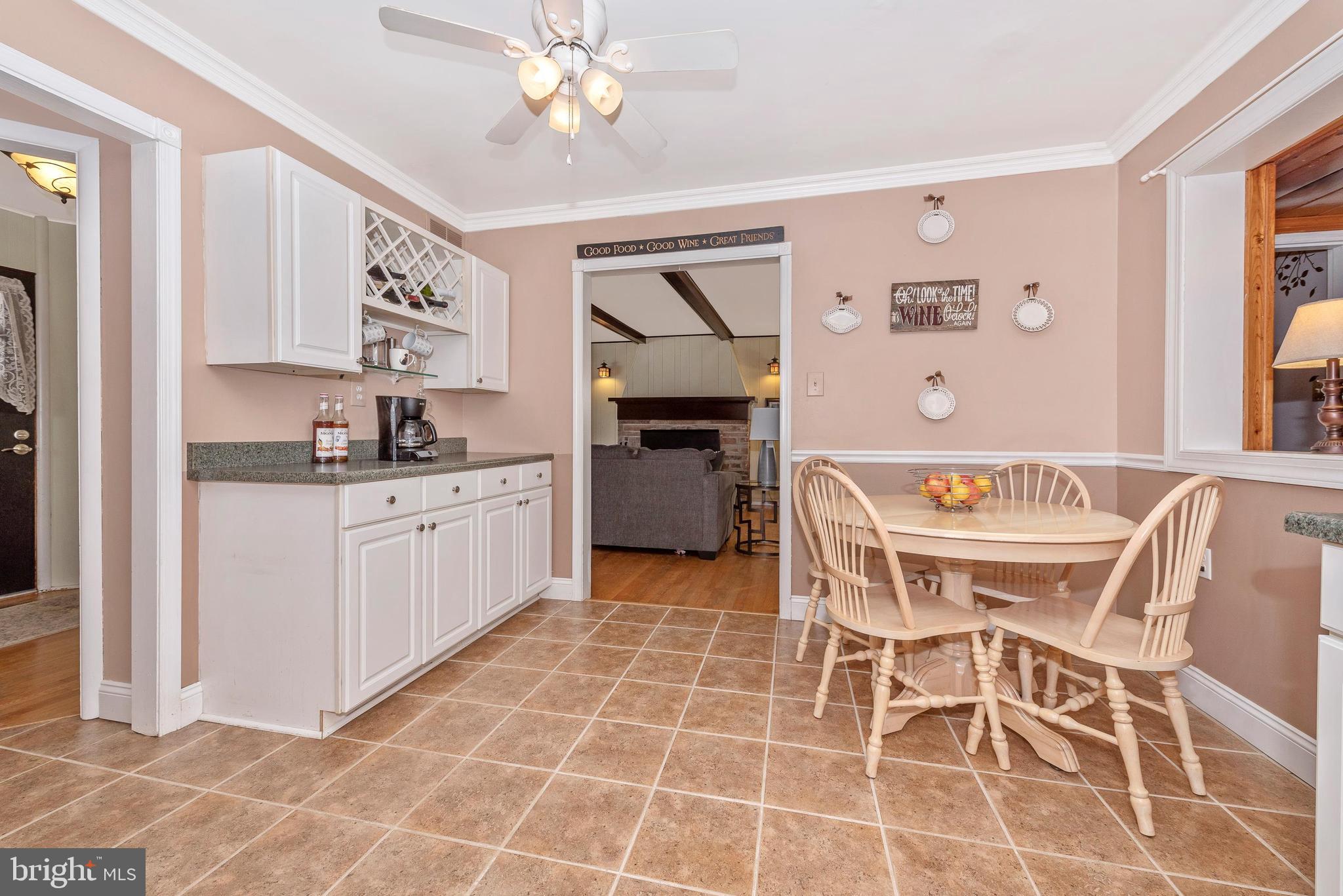 22518 Old Georgetown Road Smithsburg, MD 21783 - Photo 9 of 40 Kitchen